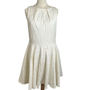 Closet London Cream Textured Brocade Dress